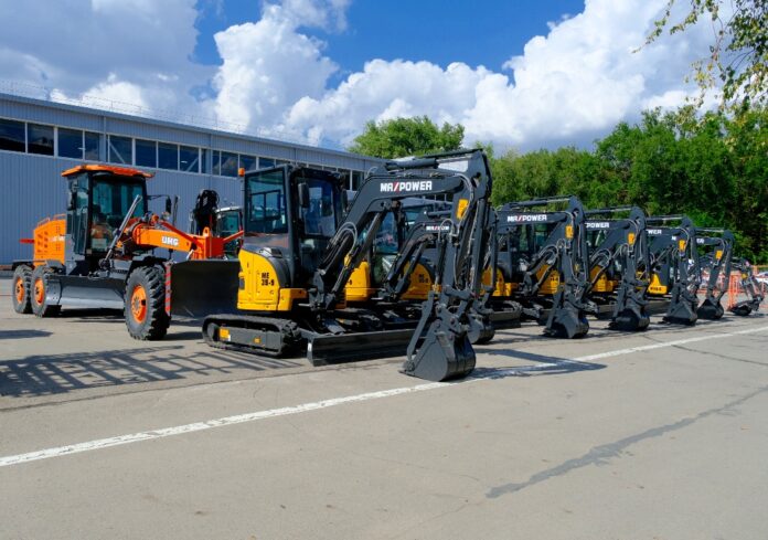 центр мини-экскаваторов // фото: пресс-служба Бизон ДСТ