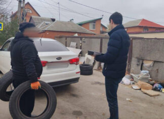 В Ростове-на-Дону прошли рейды против нарушителей правил благоустройства Рейды против нарушителей правил благоустройства// Фото пресс-службы Администрации города Ростова-на-Дону