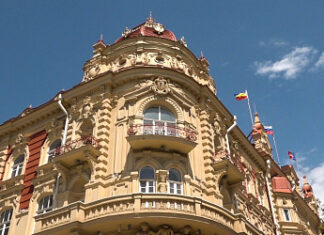 В трех районах Ростова-на-Дону завершены работы по ликвидации последствий атаки БПЛА