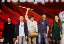 Ростовские альпинисты завоевали «Золотой ледоруб России» Премия "Золотой ледоруб России"// Фото официальный сайт Федерации альпинизма