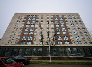 Квартиры у моря: ГК «ЮгСтройИнвест» сдала три новых дома «Резиденция» в Мариуполе ГК «ЮгСтройИнвест» сдала три новых дома «Резиденция» в Мариуполе //Фото ГК «ЮгСтройИнвест»