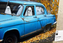 В Ростове прошло открытие выставки Ромы Зверя «Привидилось»