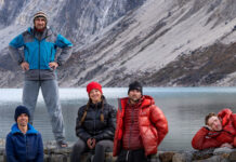 Ростовские альпинисты покорили неприступную гору в Непале