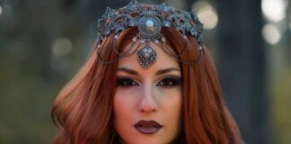 Таролог Вероника Джахаева рассказала, чего ждать в 2026 году огненной лошади