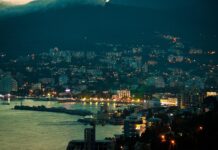 Ростовчане все чаще предпочитают отдыхать зимой в Крыму и Абхазии вместо Сочи Зимняя Ялта //Фото Правда.ру, Creative Commons