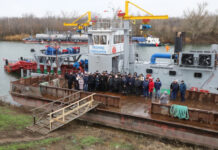 Высокопроизводительный земснаряд спустили на воду в Ростовской области