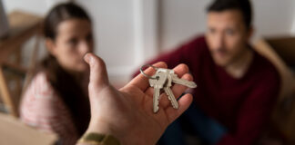 Мошенничество при продаже квартиры //Фото Freepik