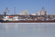 К 2028 году в Ростове перенесут порт из центра в промзону