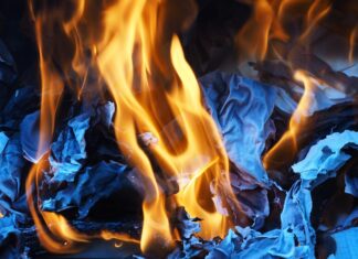 На Дону за год снизилось количество пожаров на 28% Огонь // Фото с сайта https://pxhere.com/