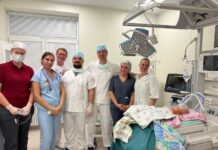 Двух недоношенных младенцев спасли Ростовские хирурги в ДНР