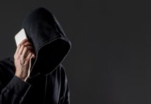 Жители Ростовской области подали свыше 5,5 тысяч заявлений в МФЦ в связи с действиями кибермошенников Кибермошенники //Фото с сайта freepik