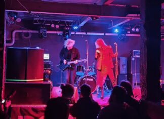 В Ростове состоялся концерт NYMPHORMANCE, ЗАСНЕГОМ и АНТИСТРЕСС