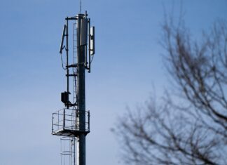 «Ростелеком» установил 68 базовых станций в малых селах Ростовской области Вышка «Ростелеком» // Фото: пресс-служба «Ростелеком»