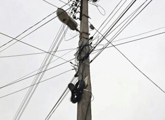 С опор ЛЭП в Ростовской области сняли более 155 незаконных кабелей