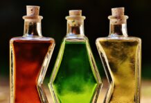 За торговлю контрафактным алкоголем осудили жителя Шахт