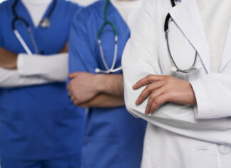 В Ростове онкологи удалили злокачественную опухоль, которая сдавливала легкое