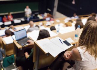 Отказ от бакалавриата и магистратуры: Ростовчанам рассказали о том, какие изменения затронут систему образования