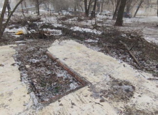 «Велено снести — сносим»: в Ростове массово демонтируют гаражи, владельцы оплачивают снос самостоятельно