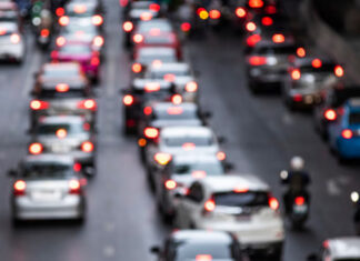 Юрий Слюсарь поручил Минтрансу назвать причины дорожных сбоев после снегопада