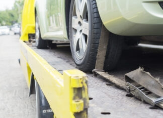 Спрос на услуги эвакуаторов вырос в Ростовской области из-за снегопадов