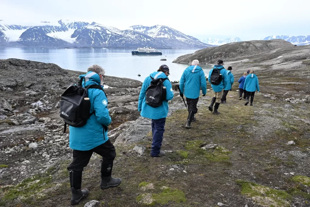 Экспедиционный круиз //Фото Водоходъ
