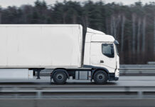 Штрафы увеличат в Ростовской области большегрузам на летней резине