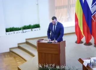 Депутаты Ростова заслушали отчет о реализации программы ЖКХ: итоги 2024-2025 годов и планы на будущее Станислав Марченко рассказал депутатам Ростовской-на-Дону городской Думы о реализации муниципальной программы ЖКХ и благоустройства //Фото: пресс-служба Гордумы Ростова-на-Дону