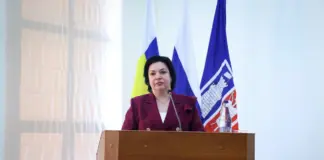 Елена Жихарцева рассказала депутатам Ростовской-на-Дону городской Думы о том, как реализовывалась муниципальная программа сохранения и развития культуры в городе //Фото: пресс-служба Гордумы Ростова-на-Дону