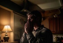 Неприятный запах из квартиры — штраф до 20 тысяч рублей