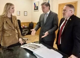 В Ростове на бульваре Комарова появится Аллея Славы в честь героев СВО На бульваре Комарова в Ростове-на-Дону появится Аллея Славы, которая будет посвящена памяти участников специальной военной операции //Фото пресс-службы Законодательного собрания Ростовской области