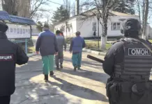 Миграционный рейд на птицефабрике в Аксайском районе провели Ростовские правоохранители