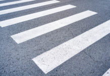 В центре Ростова наконец открыли наземный переход на Кировском и Садовой Переход //Фото ArthurHidden, Freepik