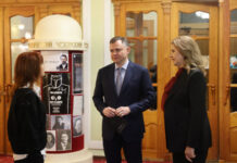 97 ветеранов донской сцены получили выплаты ко Всемирному дню театра