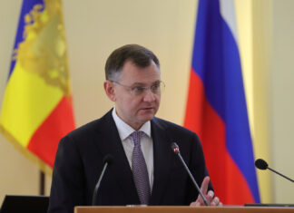 Юрий Слюсарь: экономика Ростовской области сохранила устойчивость, несмотря на погодные испытания и санкции Губернатор Ростовской области Юрий Слюсарь //Фото пресс-службы Правительства Ростовской области