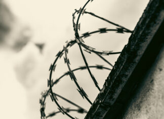 Житель Аксайского района ответит в суде за рабский труд шестерых человек